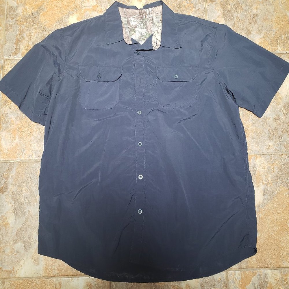 RealTree button up - Picture 1 of 3